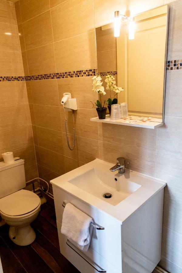 Hotel Henri IV Sully-sur-Loire Luaran gambar