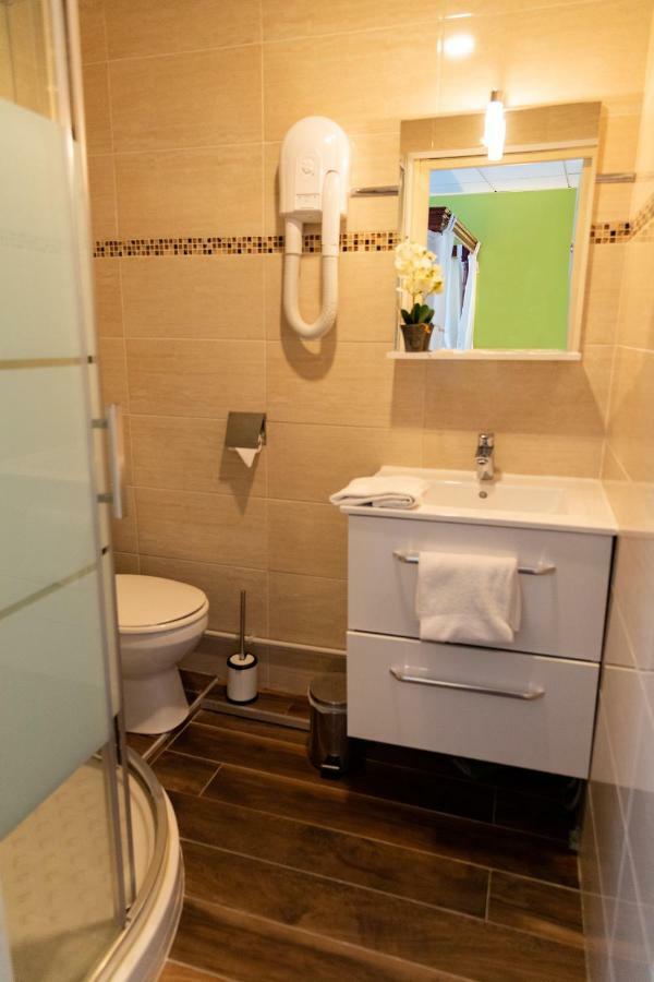 Hotel Henri IV Sully-sur-Loire Luaran gambar