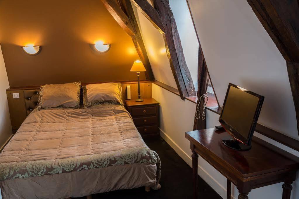Hotel Henri IV Sully-sur-Loire Luaran gambar